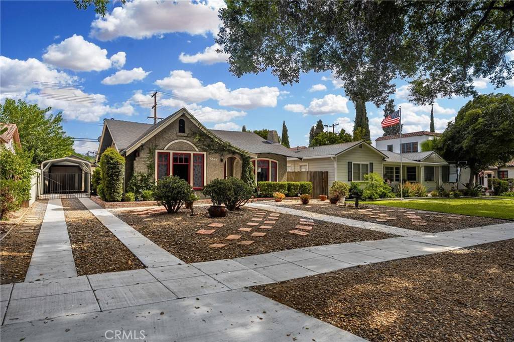 Riverside, CA 92506,5642 Magnolia AVE