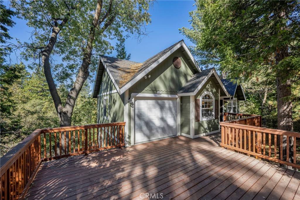 Lake Arrowhead, CA 92352,305 Summit RD