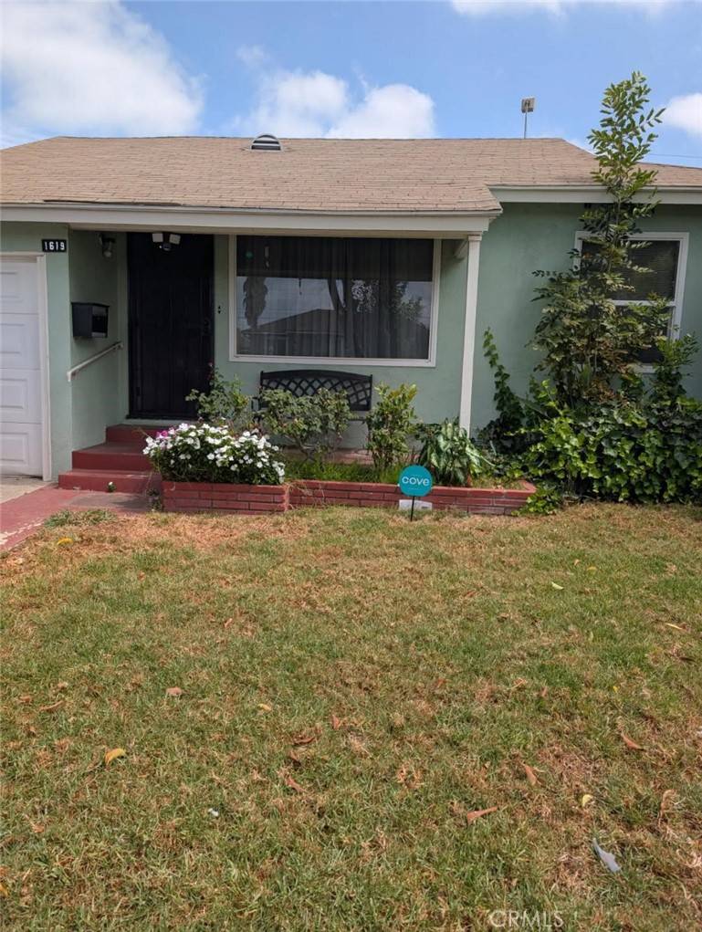 Compton, CA 90222,1619 W 136th ST