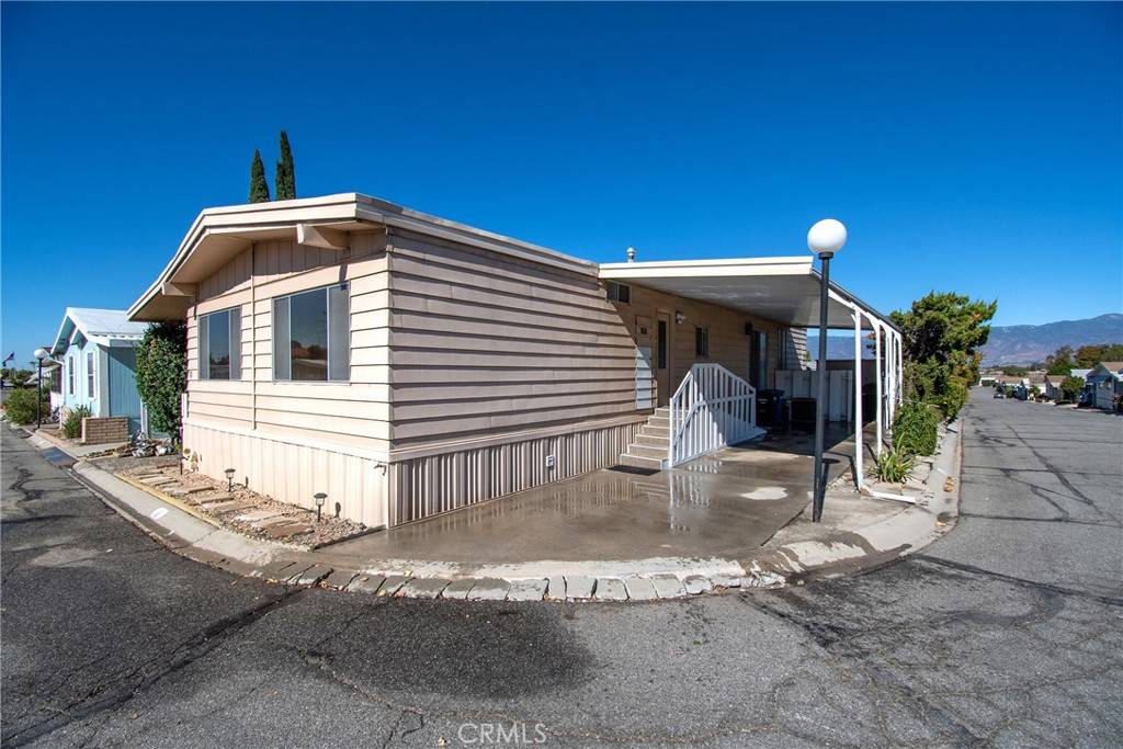 Loma Linda, CA 92354,24414 University AVE #13