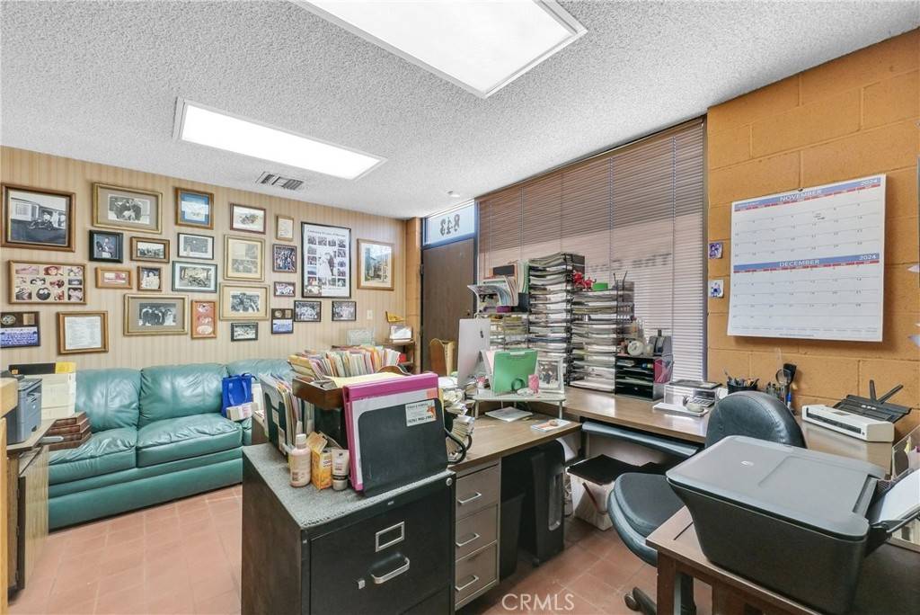 Covina, CA 91723,841 E San Bernardino RD