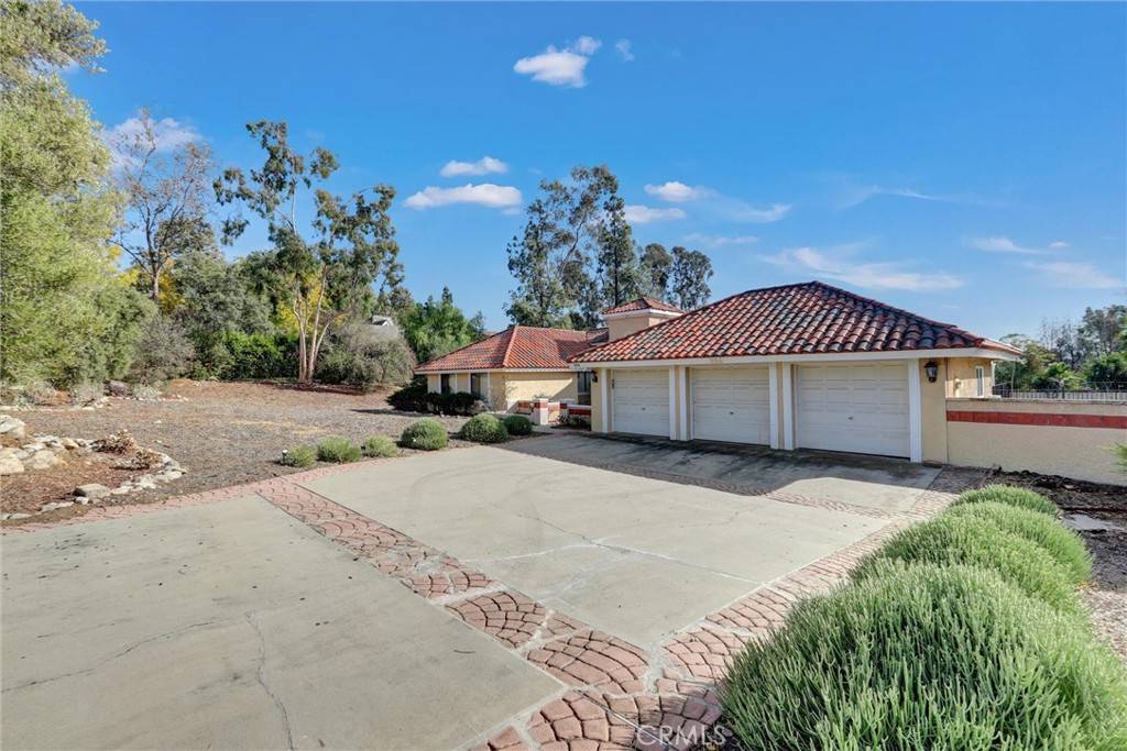 Claremont, CA 91711,784 Pomello DR