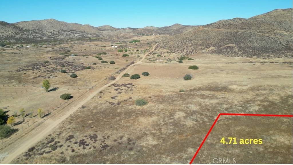 Hemet, CA 92544,42122 Powerline RD