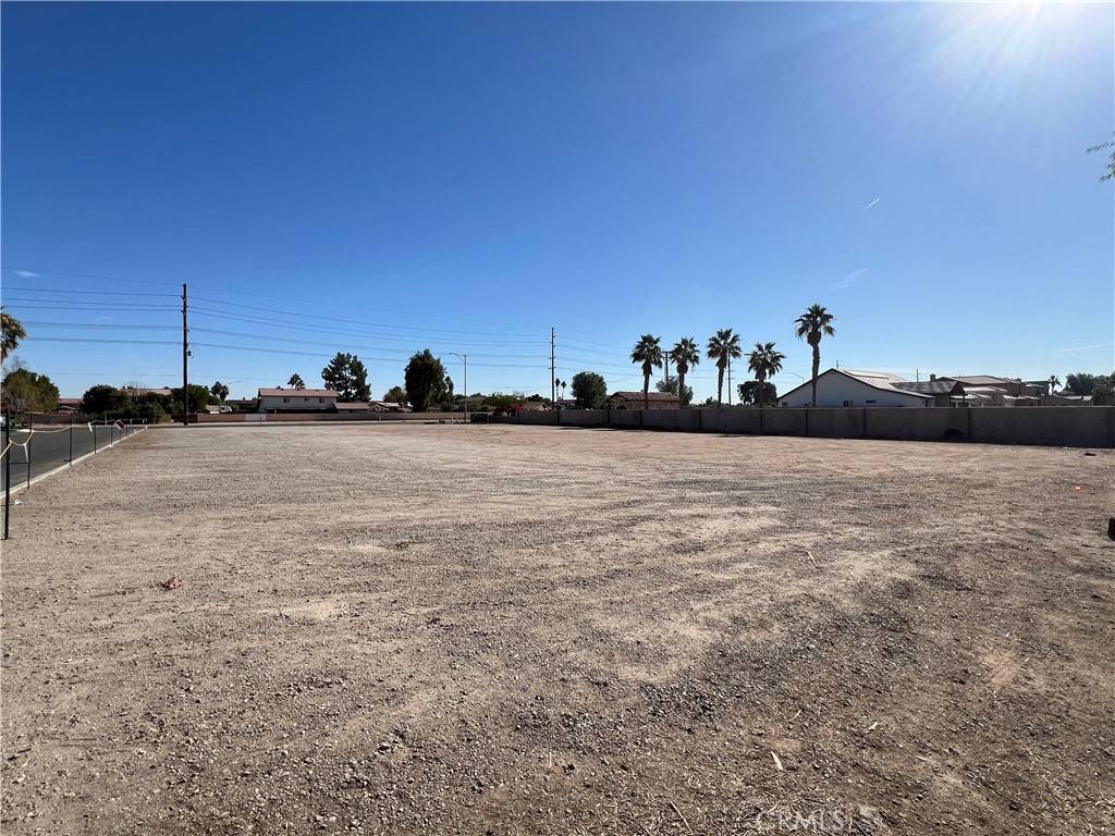 El Centro, CA 92243,1502 S La Brucherie Road