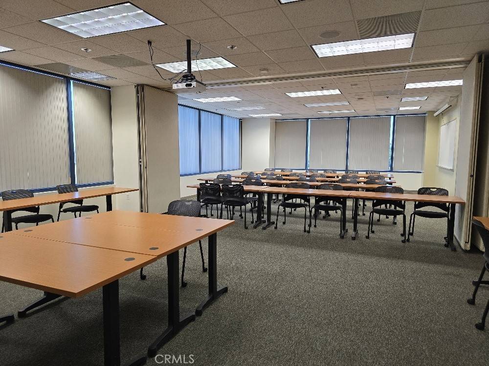 Ontario, CA 91761,3401 Centre Lake DR #255