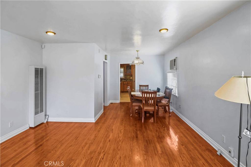Temple City, CA 91780,4946 El Monte AVE