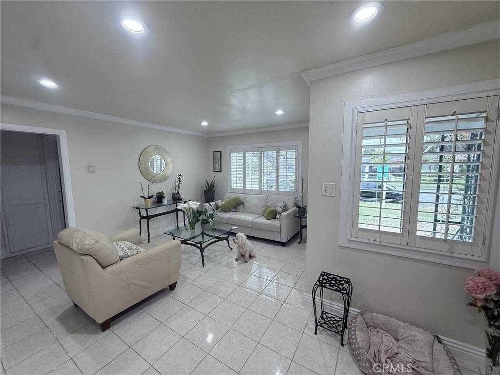 Downey, CA 90240,7844 Gainford ST