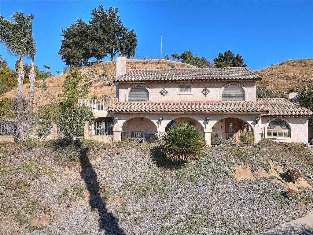 San Bernardino, CA 92404,2404 Willow DR