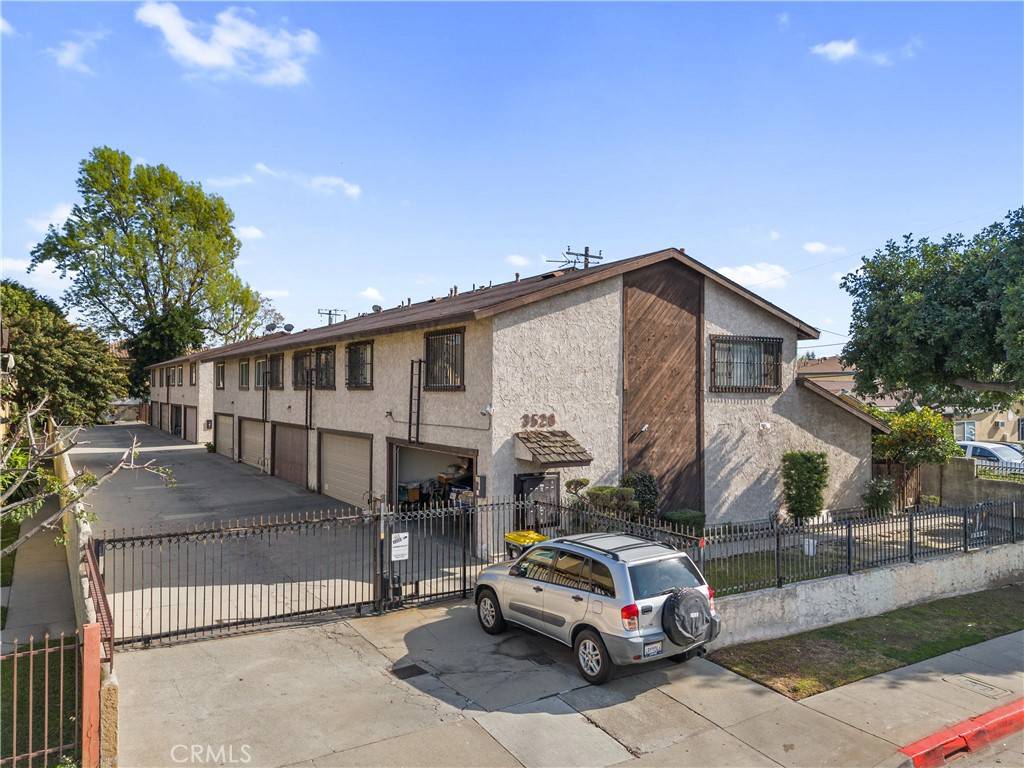 El Monte, CA 91732,3528 La Madera AVE