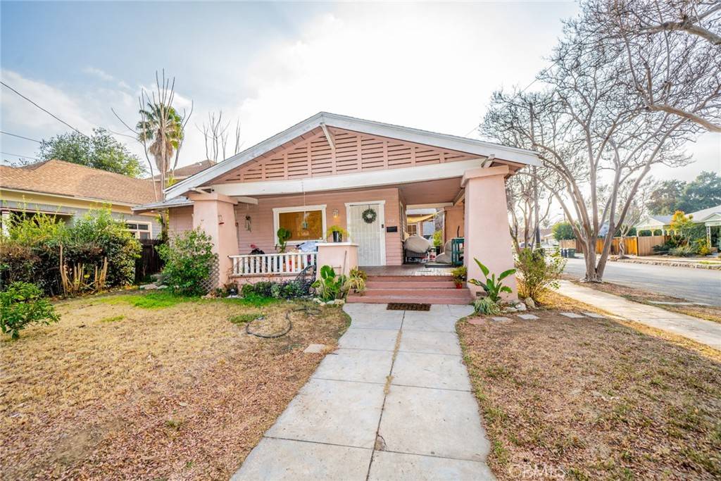 Redlands, CA 92373,302 Sonora ST