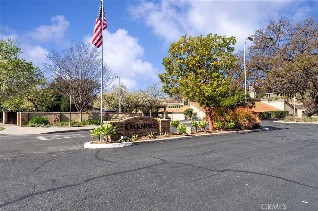 Thousand Oaks, CA 91360,769 Birchpark CIR #207