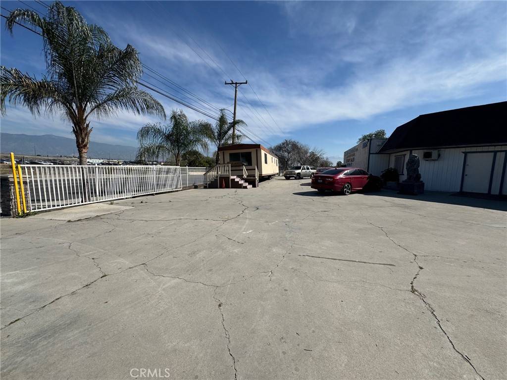 San Bernardino, CA 92410,1557 W Rialto AVE