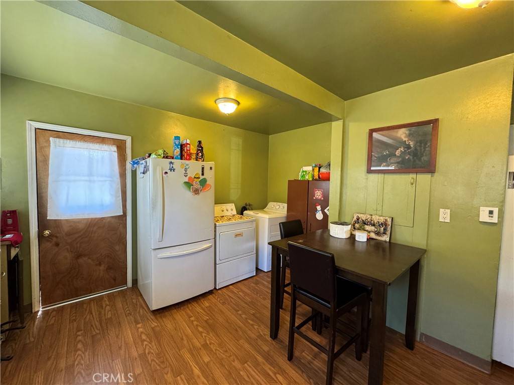 Maywood, CA 90270,3532 E 53rd ST