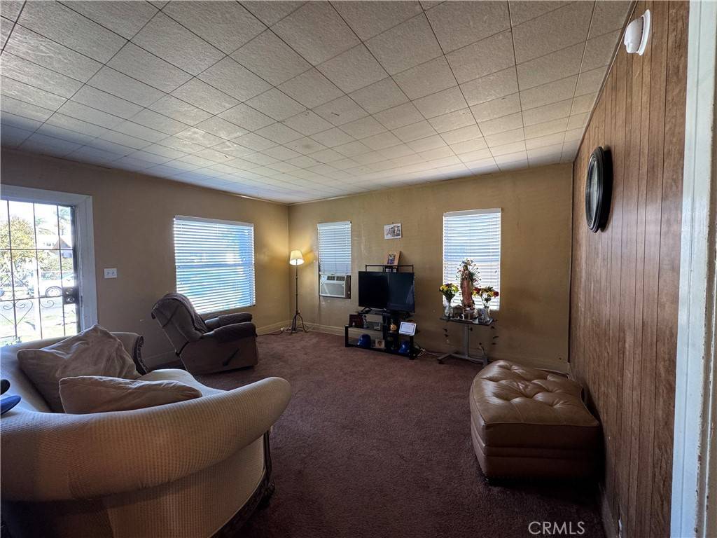 Maywood, CA 90270,3532 E 53rd ST