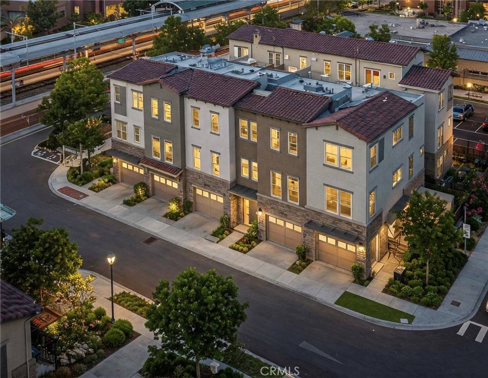 La Verne, CA 91750,2122 E ST