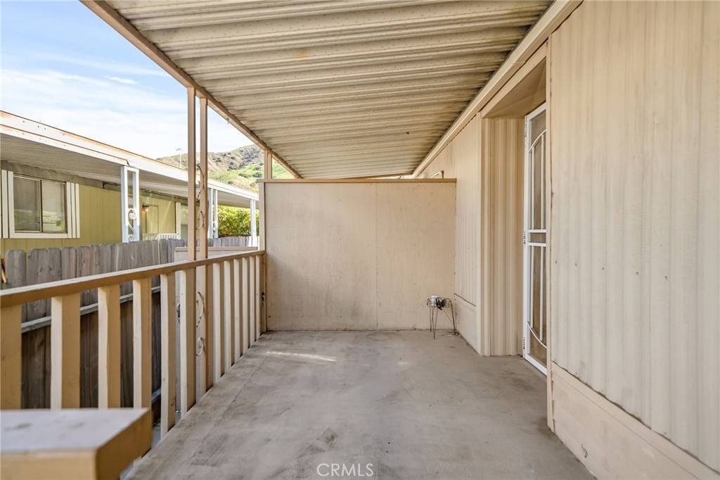 Corona, CA 92880,4901 Green River RD #134