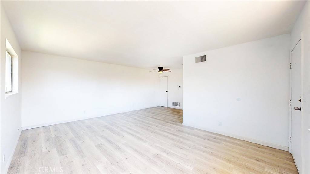 Azusa, CA 91702,1070 W Calle de las Estrellas #4