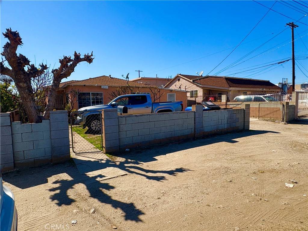 Pacoima, CA 91331,10321 Laurel Canyon BLVD