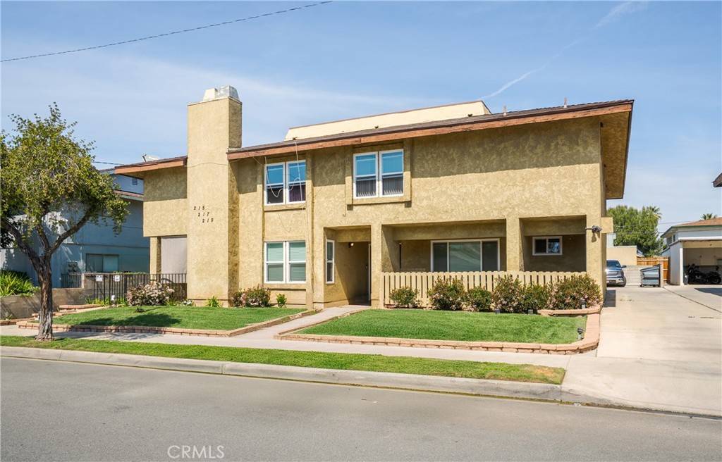 Covina, CA 91723,215 E Navilla PL