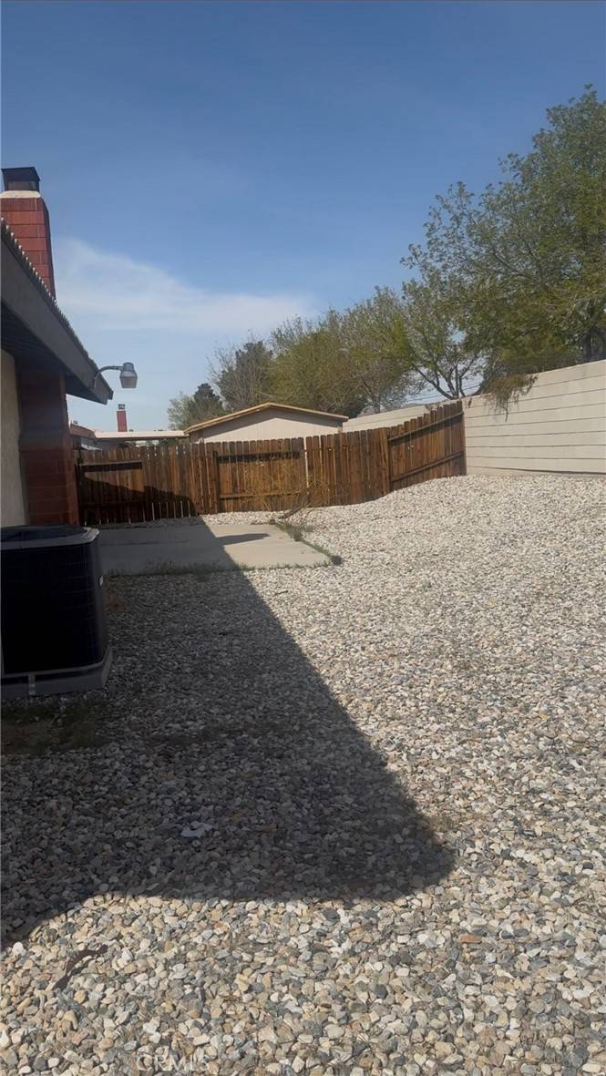 Victorville, CA 92394,15469 Chaparral ST
