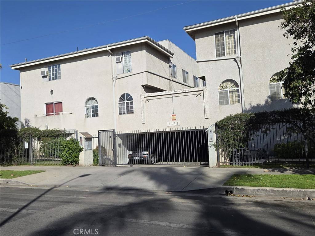 Panorama City, CA 91402,9146 Tobias AVE #3