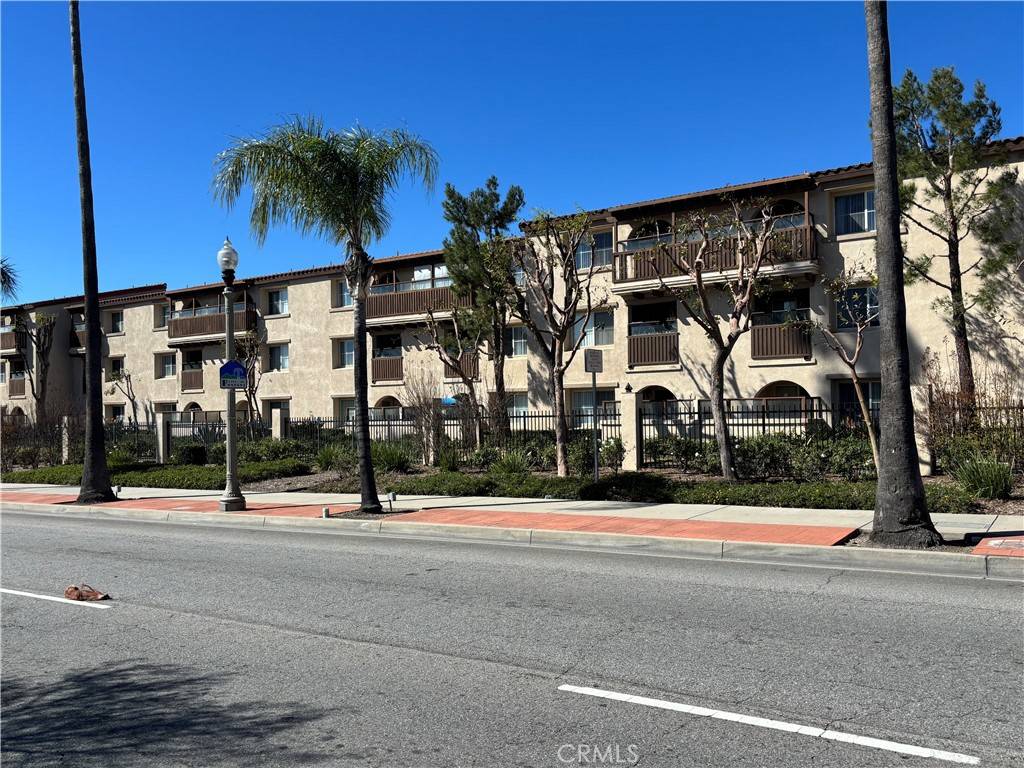 Fontana, CA 92335,8641 Sierra AVE