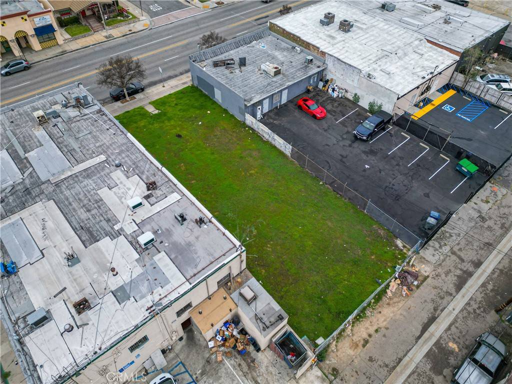 La Habra, CA 90631,236 W La Habra BLVD
