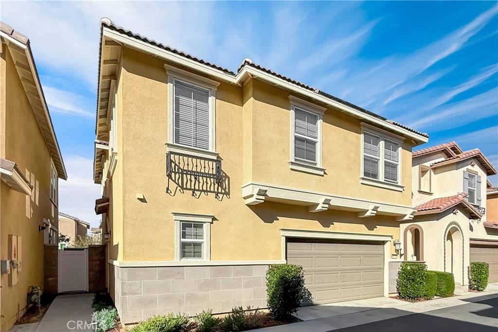 Eastvale, CA 92880,6014 Sendero