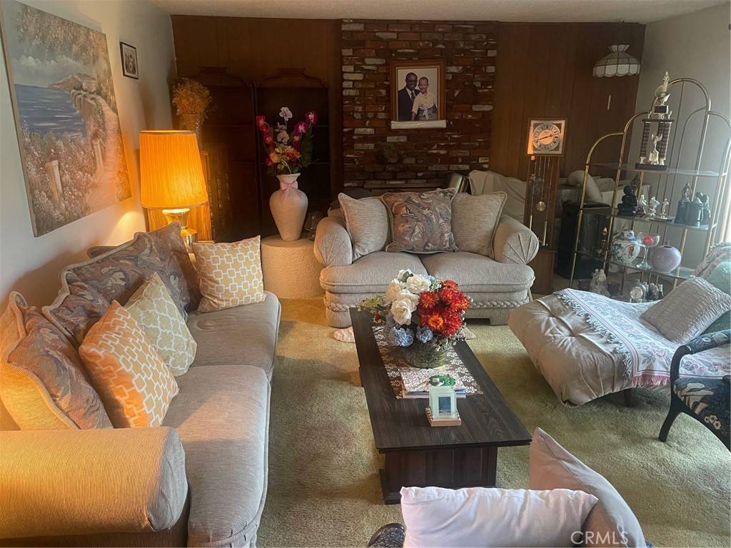 Pomona, CA 91767,2996 Gladstone ST