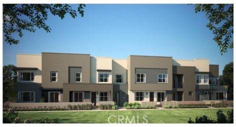 Ontario, CA 91761,3678 S. Eichler Paseo #4