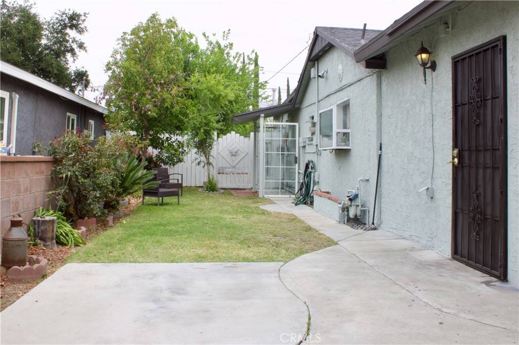 Colton, CA 92324,323 E Hanna ST