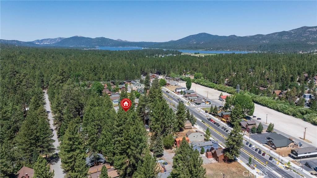 Big Bear Lake, CA 92315,42641 Falcon AVE