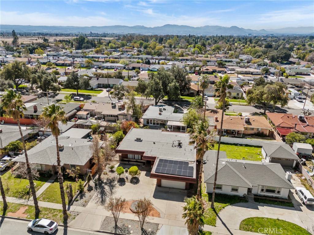 San Bernardino, CA 92404,579 E 40th ST