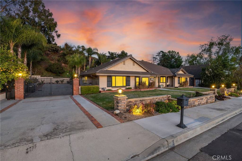 Glendora, CA 91741,514 N Valley Center AVE