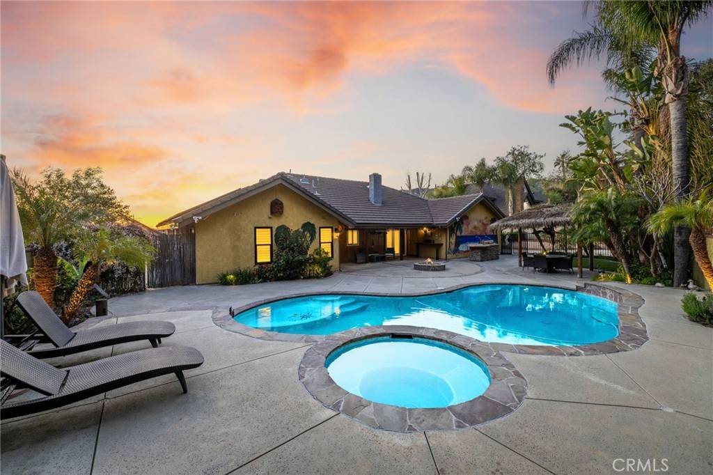 Glendora, CA 91741,514 N Valley Center AVE