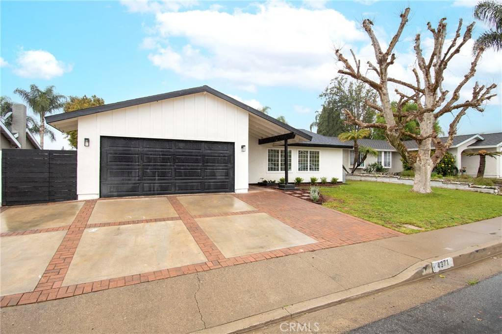 Yorba Linda, CA 92886,4371 Avenida Rio Del Oro