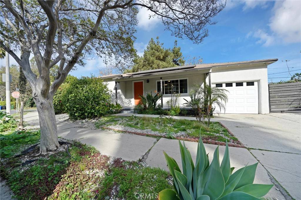 Los Angeles, CA 90032,2174 Cyril AVE