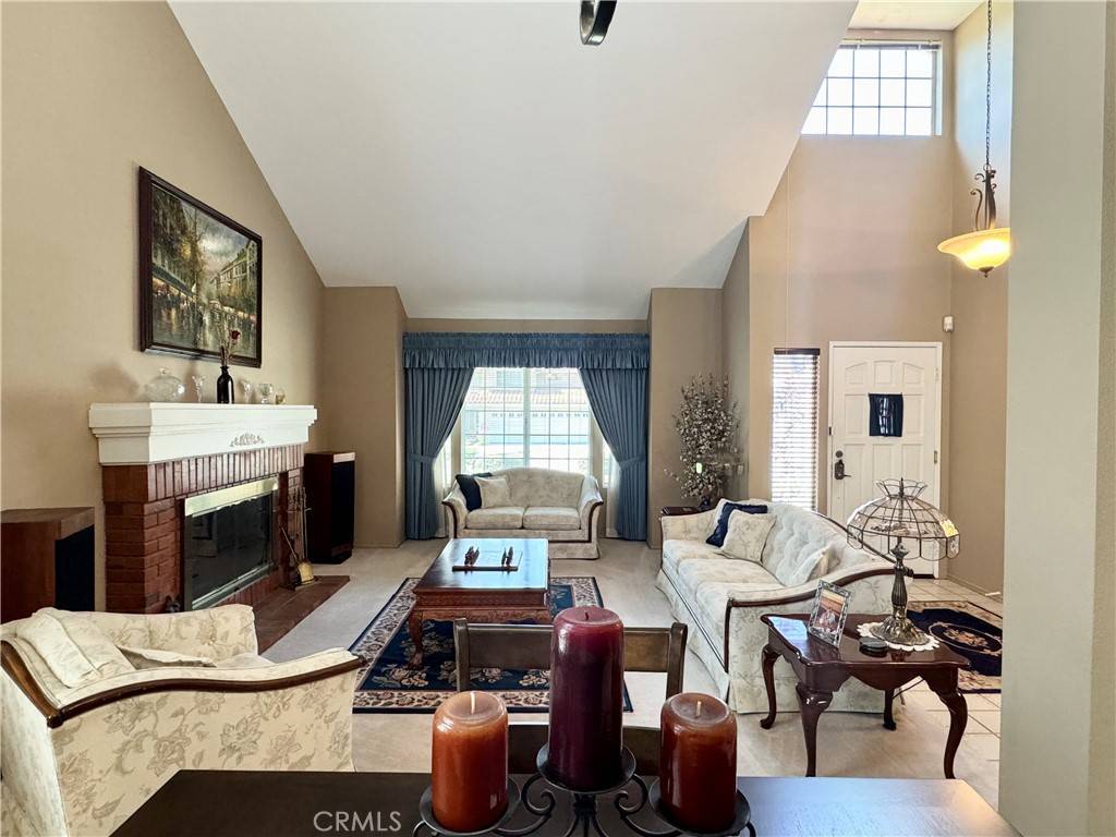 San Dimas, CA 91773,746 Avenida Bernardo