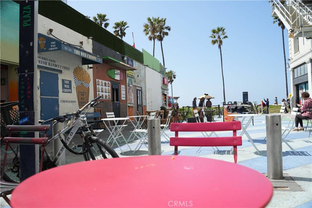 Venice, CA 90291,1301 Ocean Front