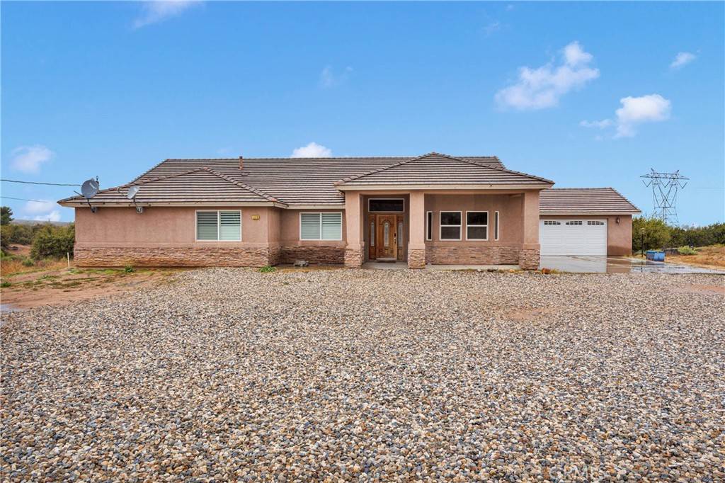 Oak Hills, CA 92344,5378 Bellflower ST