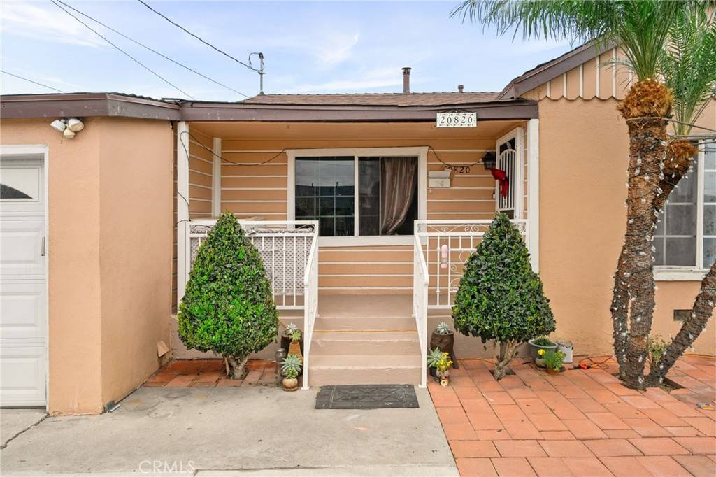 Lakewood, CA 90715,20822 Roseton AVE