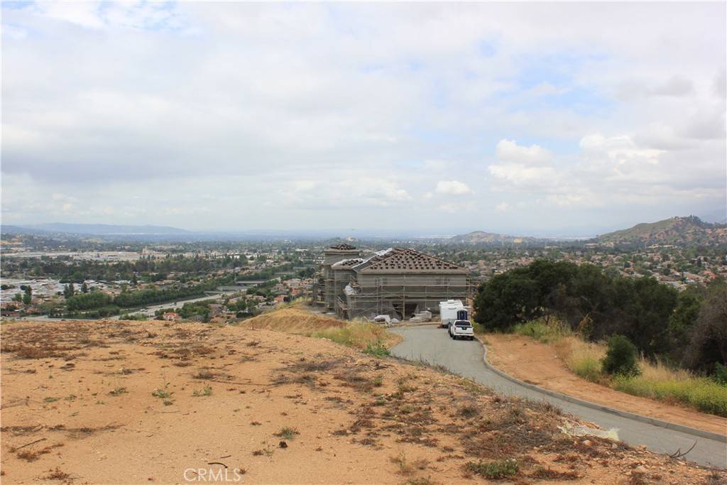 La Verne, CA 91750,4506 Broken Spur RD