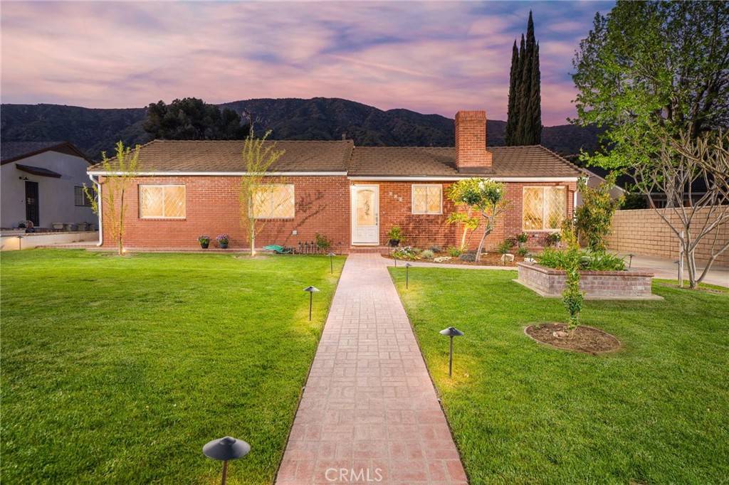 Glendora, CA 91741,453 W Laurel AVE