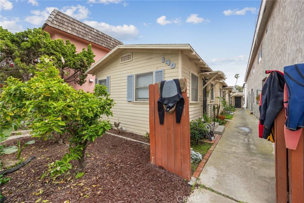 Seal Beach, CA 90740,140 10th ST