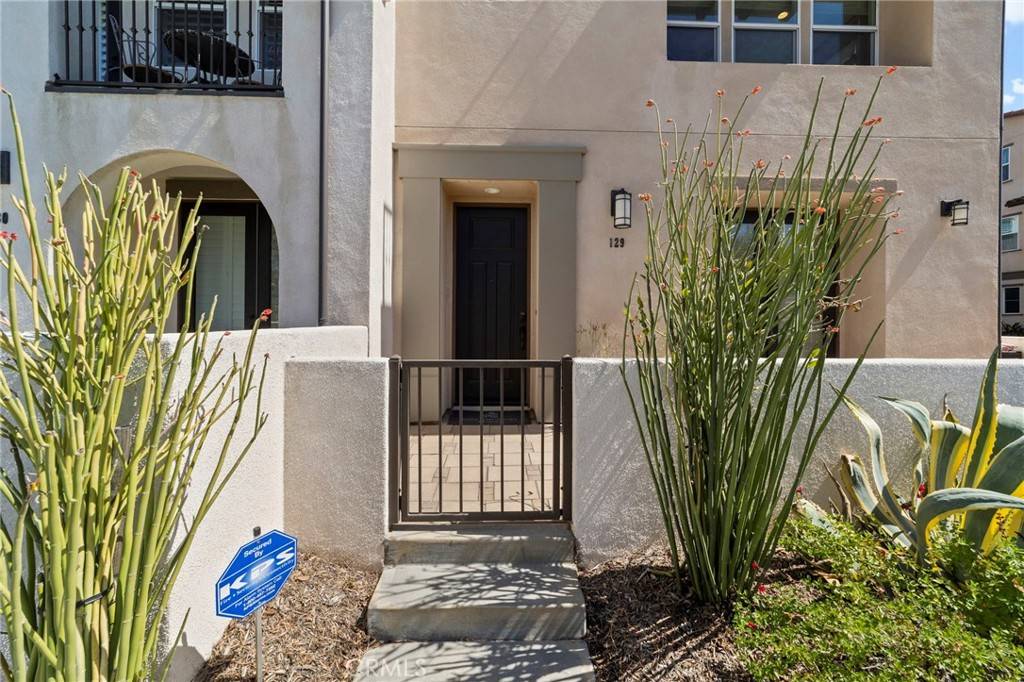 Glendora, CA 91741,553 W Foothill BLVD #129