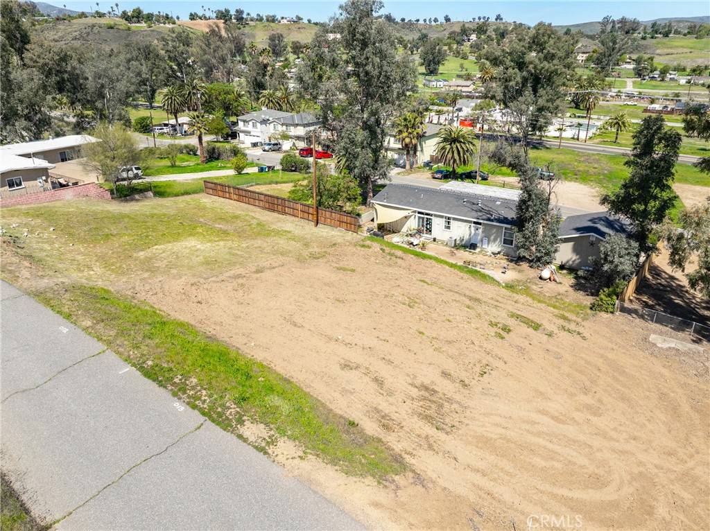 Lake Elsinore, CA 92530,0 Illinois ST