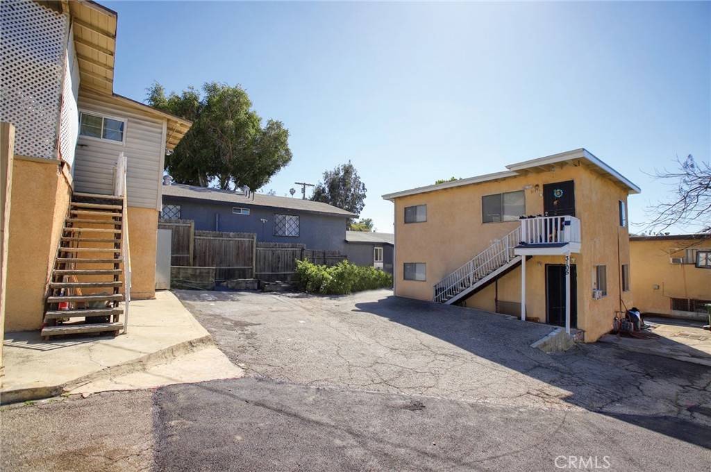 Los Angeles, CA 90032,3103 Pueblo AVE