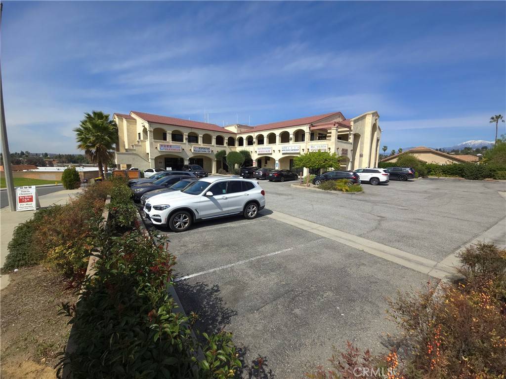 Diamond Bar, CA 91765,23555 Golden Springs DR