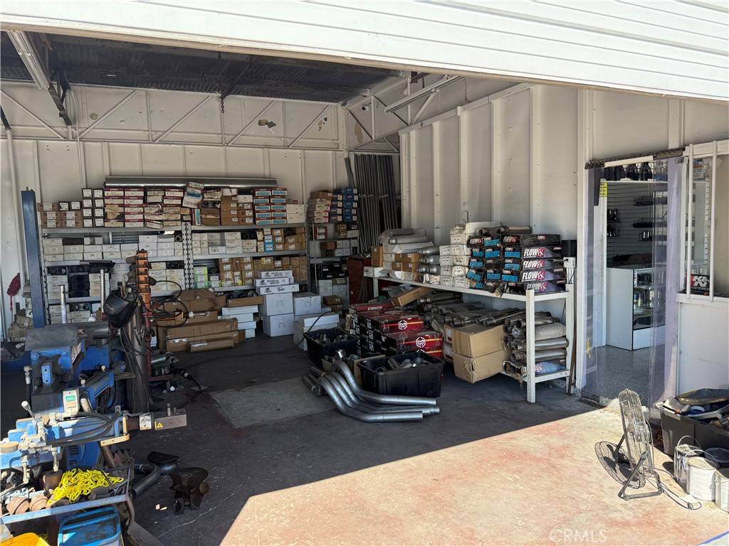 Rialto, CA 92376,430 S Riverside AVE