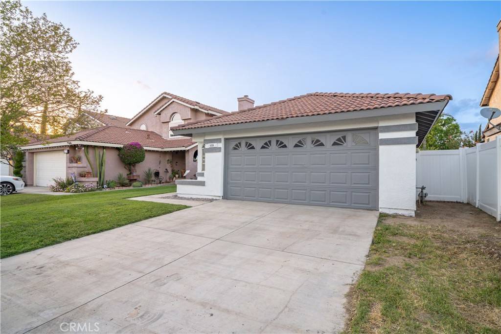 Fontana, CA 92337,14336 Westward DR